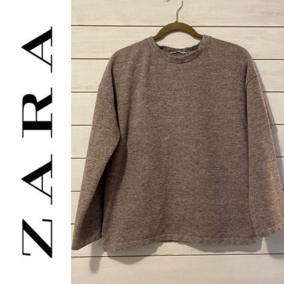 Zara Tops - Zara Oversized Sweatshirt
